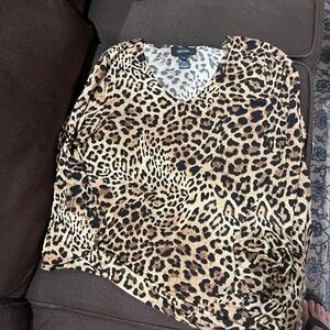Karen Kane Animal Print V-Neck Top Preowned